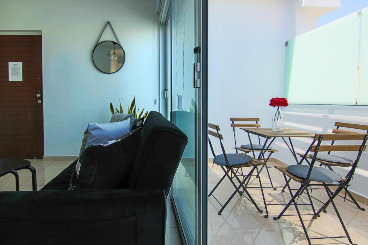 Апартаменты Phaedrus Living: Seaside Luxury Flat Lighthouse 62 Пафос Экстерьер фото