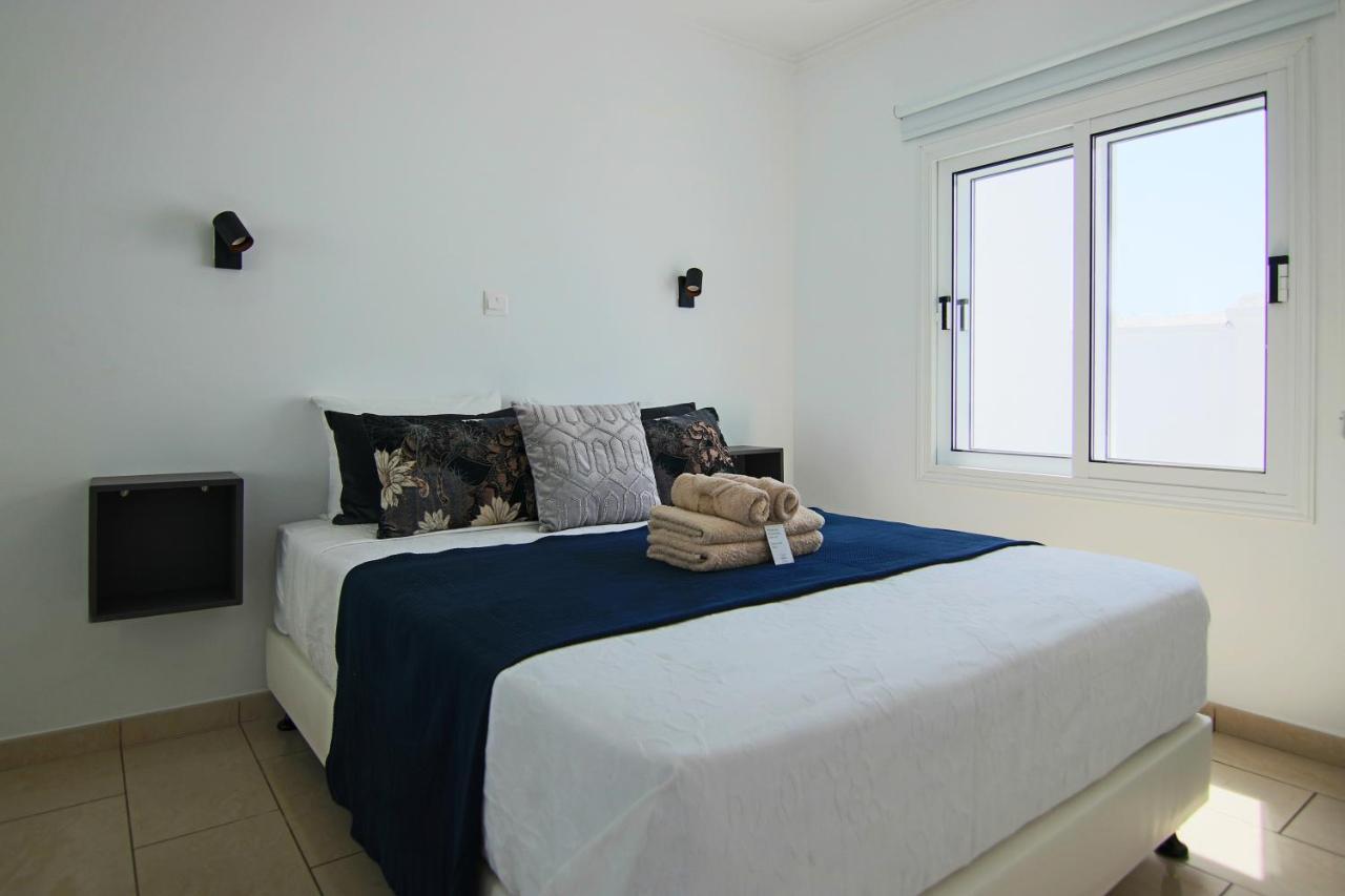 Апартаменты Phaedrus Living: Seaside Luxury Flat Lighthouse 62 Пафос Экстерьер фото